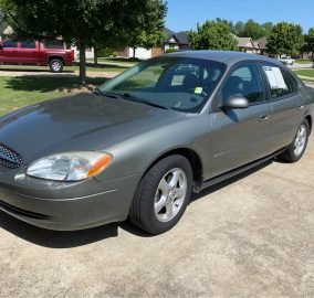 2003 Ford Taurus 2